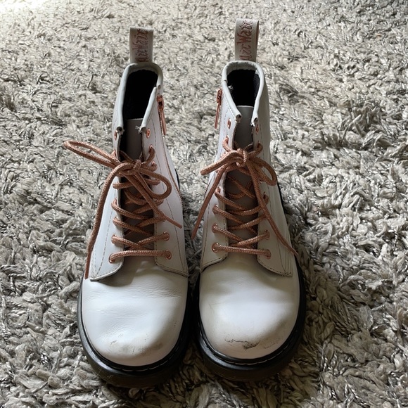 Dr. marten white boots - Picture 2 of 5